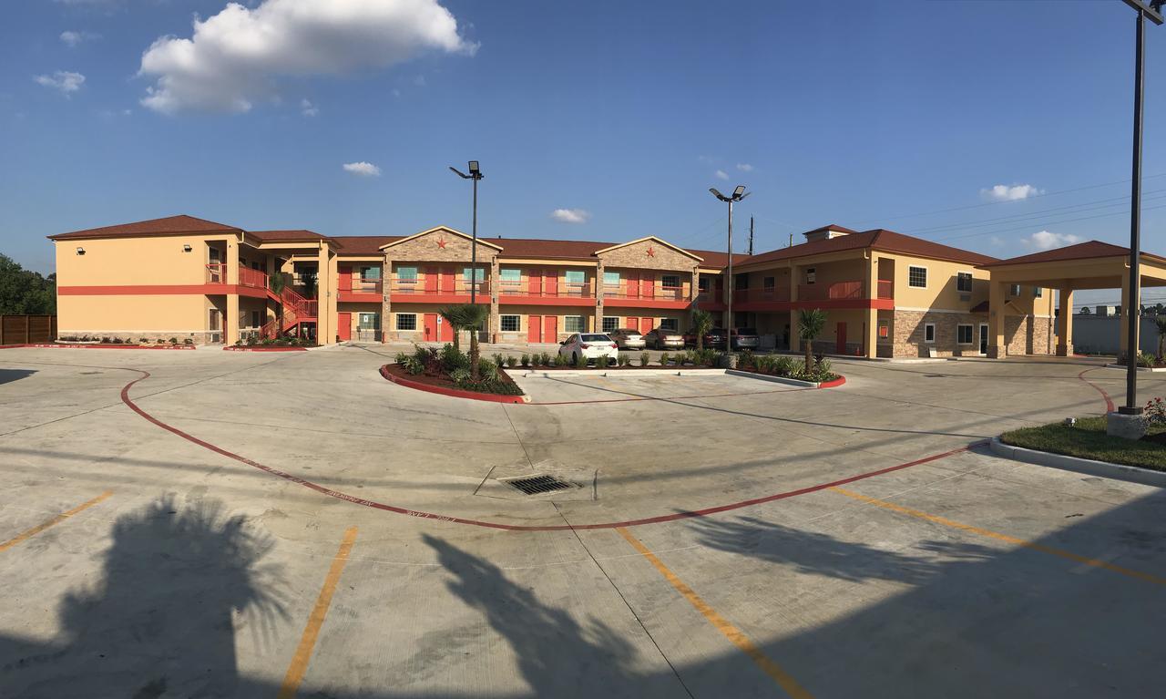 Scottish Inn & Suites - Iah Airport Хъмбъл Екстериор снимка