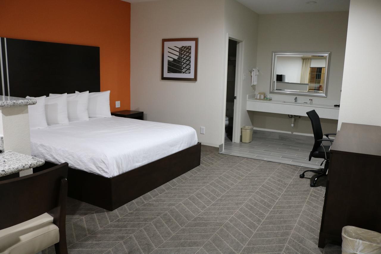 Scottish Inn & Suites - Iah Airport Хъмбъл Екстериор снимка