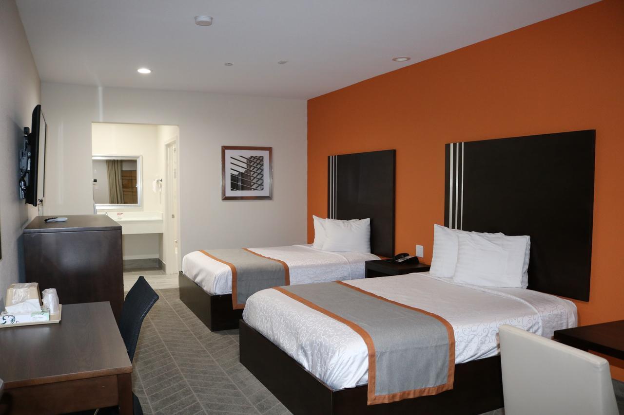 Scottish Inn & Suites - Iah Airport Хъмбъл Екстериор снимка